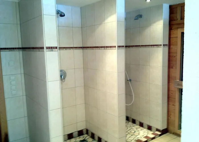 Wallnoefer بيت ضيافة ميمنغ